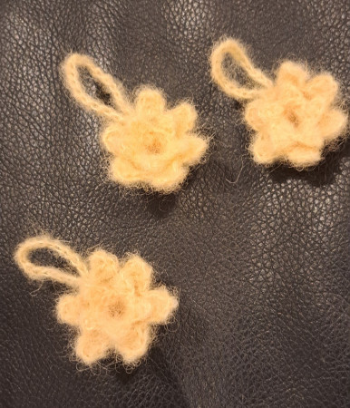 Blommor med hänge